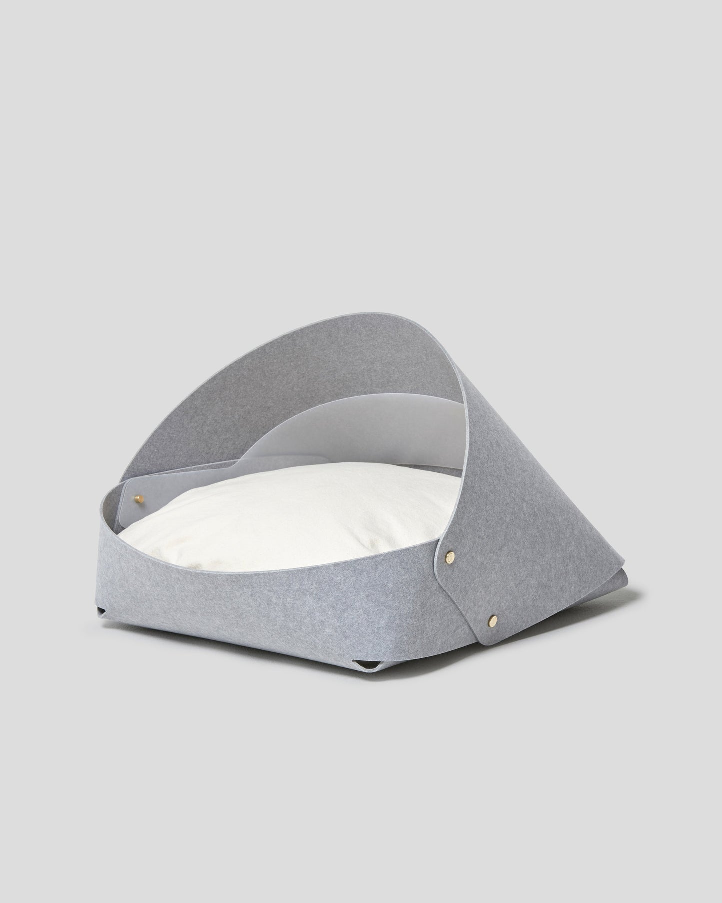 MARRON BED . GRAY