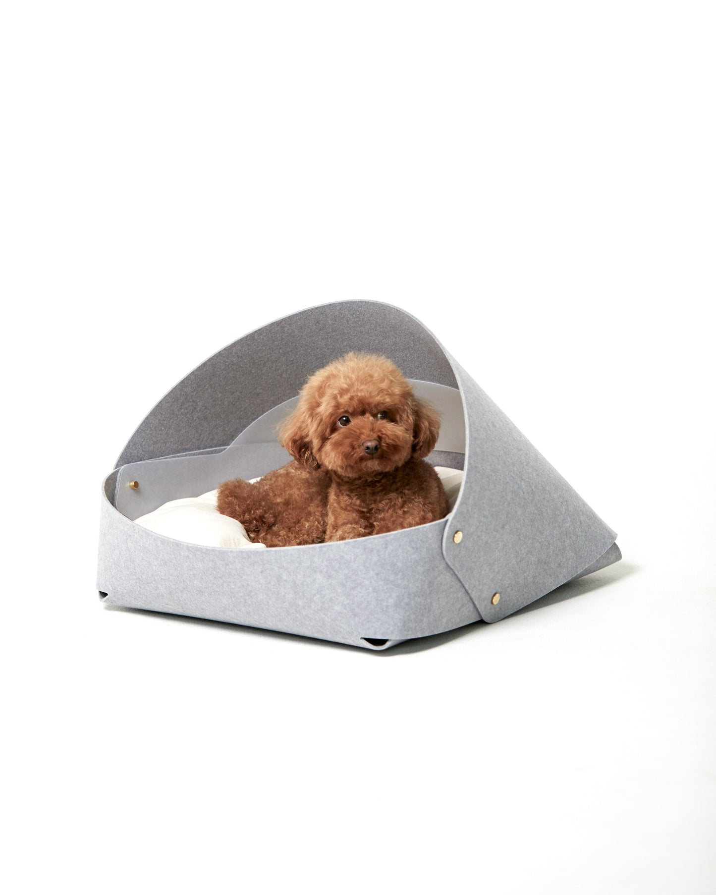 MARRON BED . GRAY
